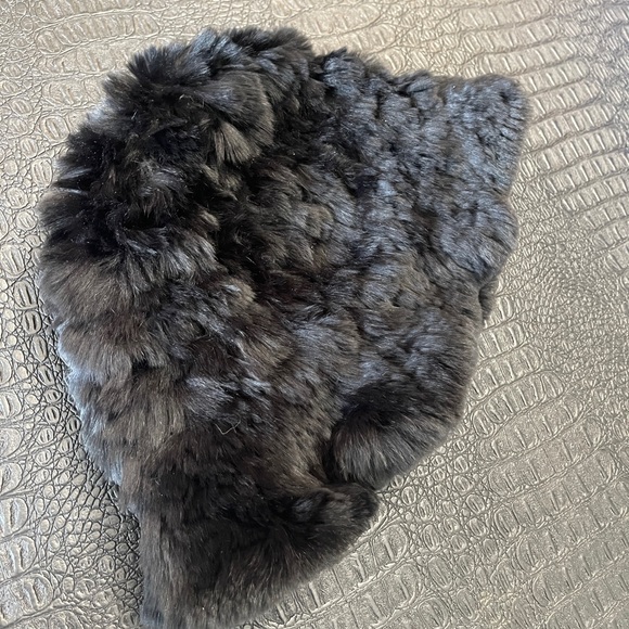 Luxurious Black Bucket REAL Fur Hat-Soft - Picture 2 of 5